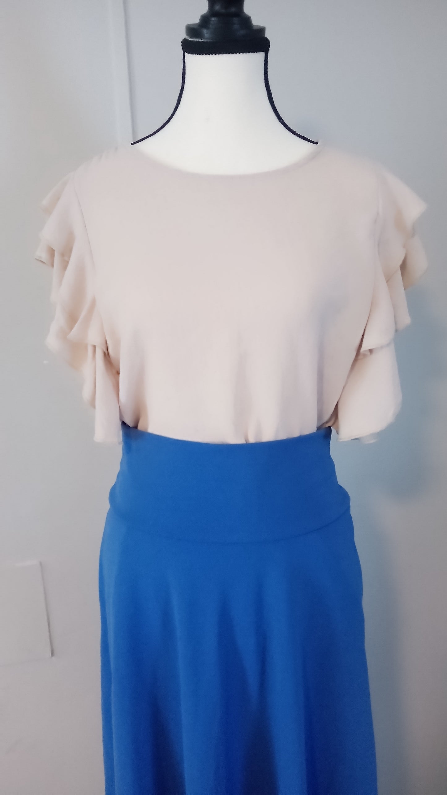 Blusa con falda larga